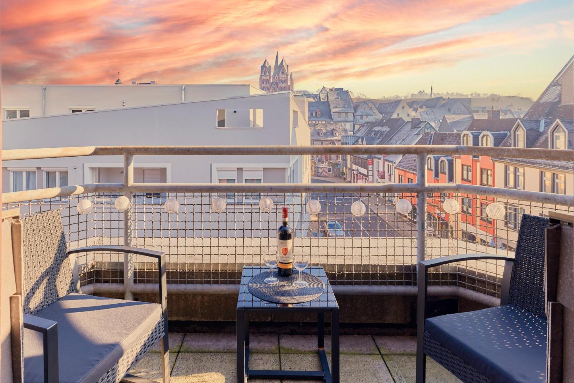 Traumferienwohnung Domblick I Parkplatz Inklusive I Zentral Gelegen I Altstadtnaehe I Netflix Limburg an der Lahn Bagian luar foto